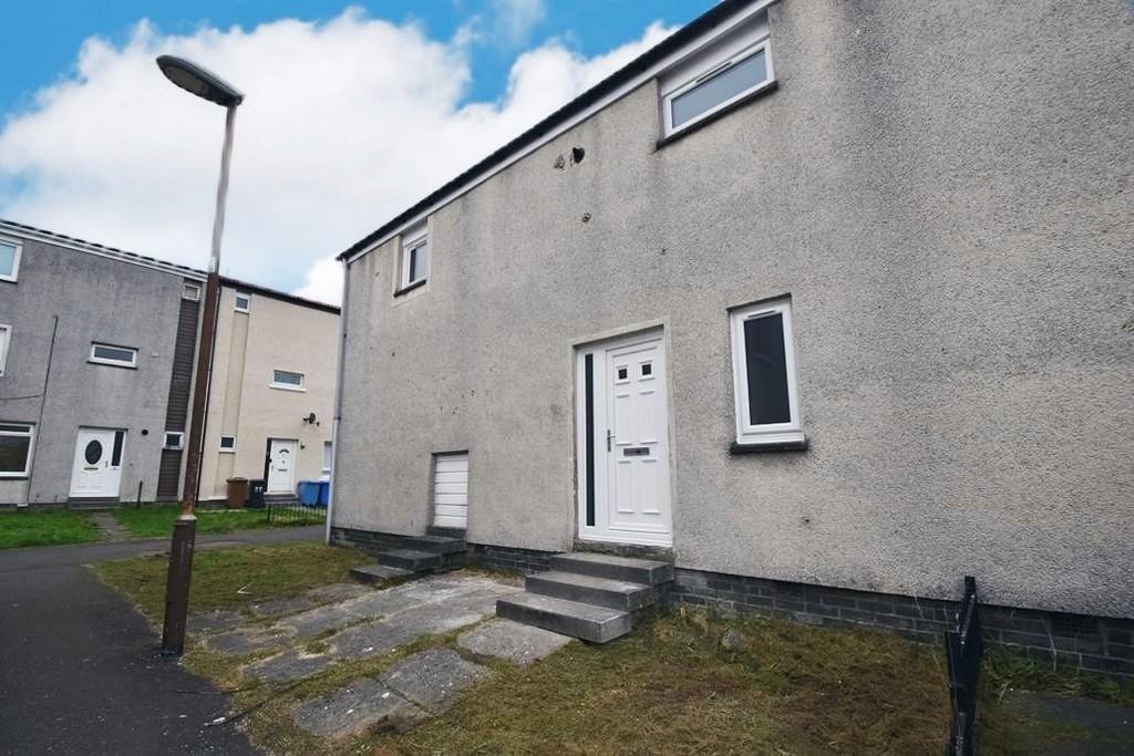 Clement Rise, Livingston 3 bed semidetached house £148,000