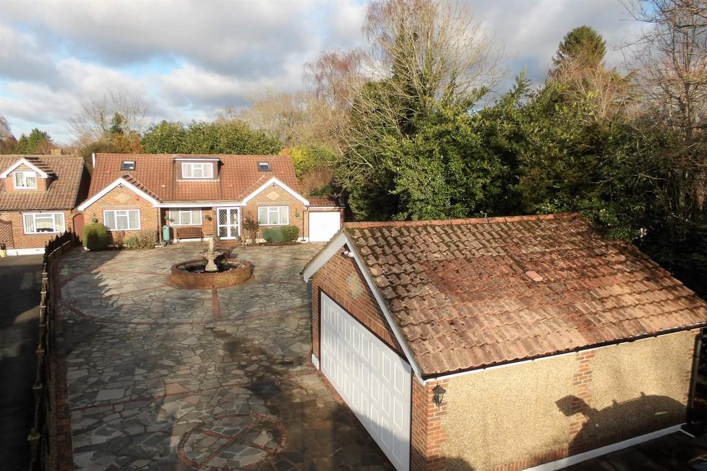 Starrock Lane, Chipstead 5 bed chalet £1,100,000