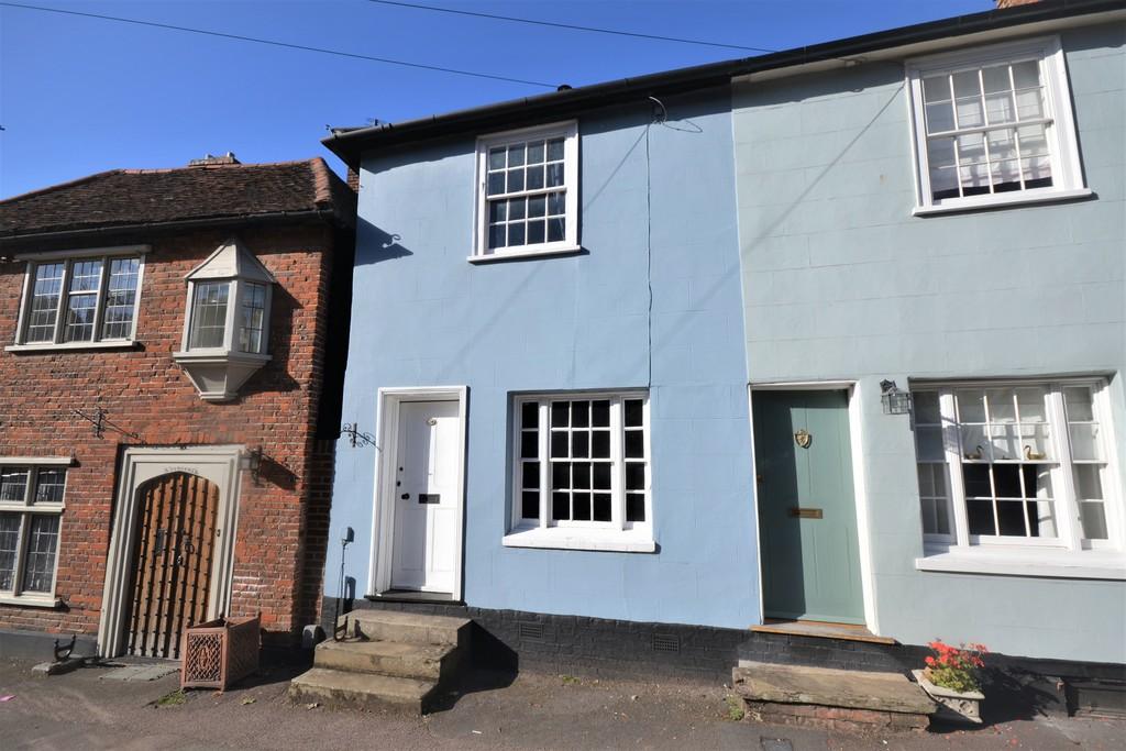 Castle Street, Saffron Walden 2 bed terraced house £1,295 pcm (£299 pw)