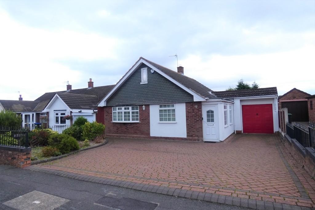 Whitecrest, Great Barr, Birmingham 2 bed detached bungalow £295,000