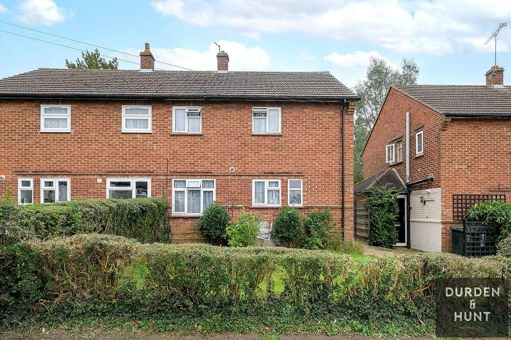 Moreton Road, Ongar, CM5 3 bed semidetached house £350,000
