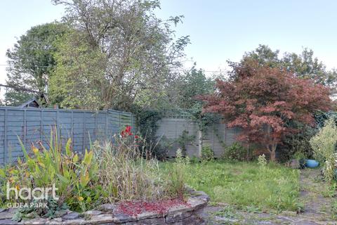 1 James Close, Romford, RM2 5UD