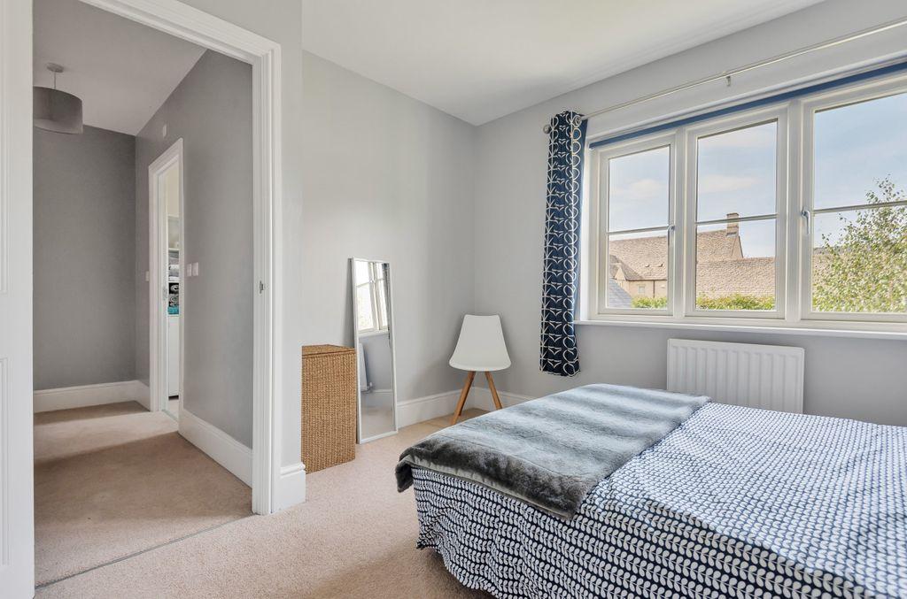 Bedroom 5 (Double)