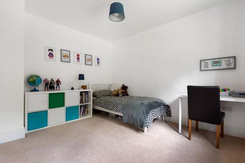 3 Bittern Close, South Cerney, Cirencester, GL7 5WN