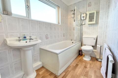 230 Broadway, Grimsby, DN34 5QT