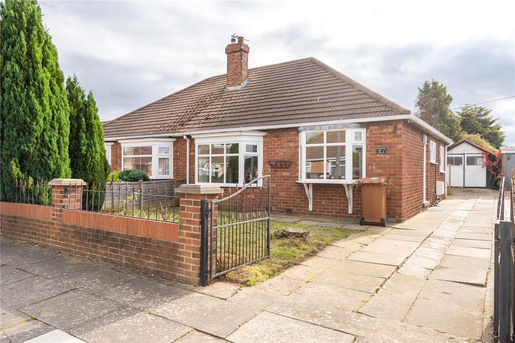The Ridgeway, Grimsby, DN34 2 bed bungalow £130,000