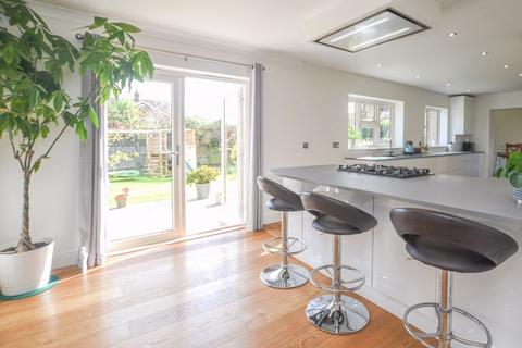 31 Blake Close, Walmer, Deal, CT14 7UB