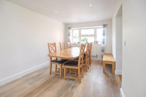 31 Blake Close, Walmer, Deal, CT14 7UB
