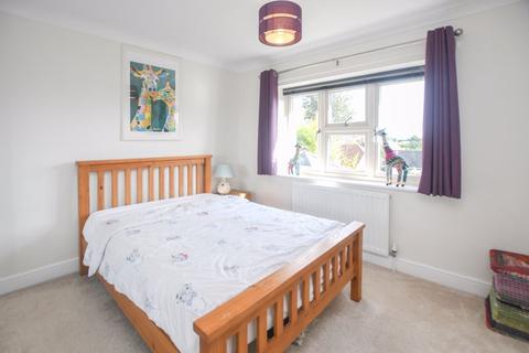 31 Blake Close, Walmer, Deal, CT14 7UB