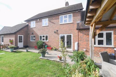 31 Blake Close, Walmer, Deal, CT14 7UB