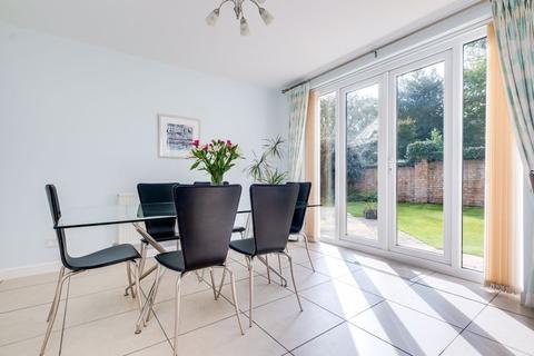 26 Midgley Drive, Sutton Coldfield, B74 2TW