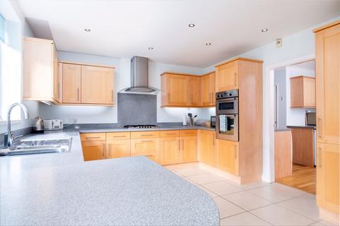26 Midgley Drive, Sutton Coldfield, B74 2TW