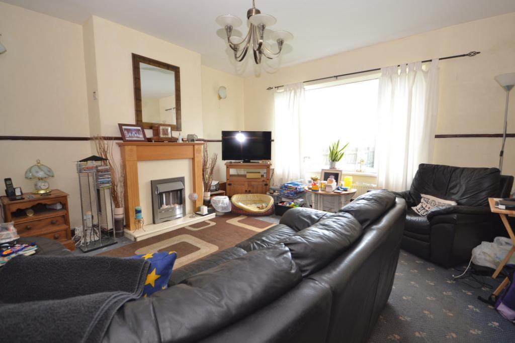 Seedall Avenue, Clitheroe, BB7 2LR 3 bed semidetached house £36,250