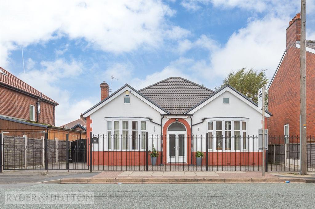 Denton Road, Audenshaw, Manchester, M34 3 bed detached bungalow £350,000