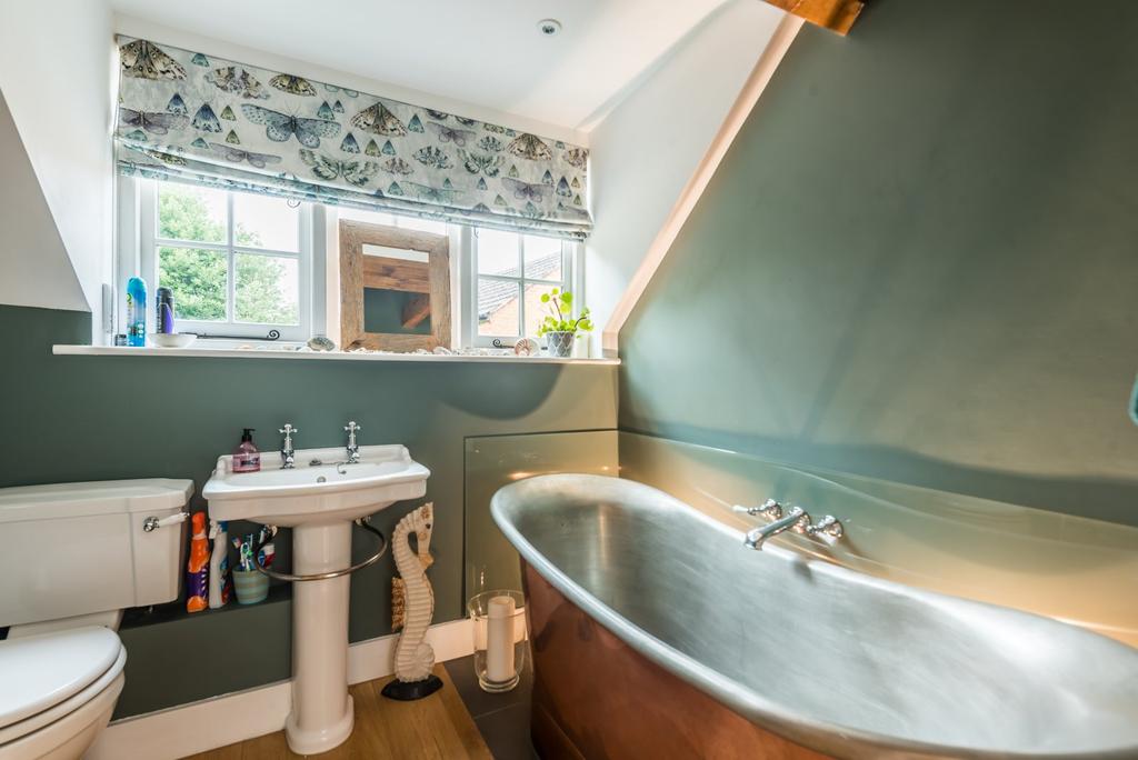 Bath/Shower Room