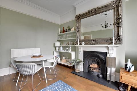 2 bedroom apartment for sale, Shooters Hill Road, Blackheath, London, SE3
