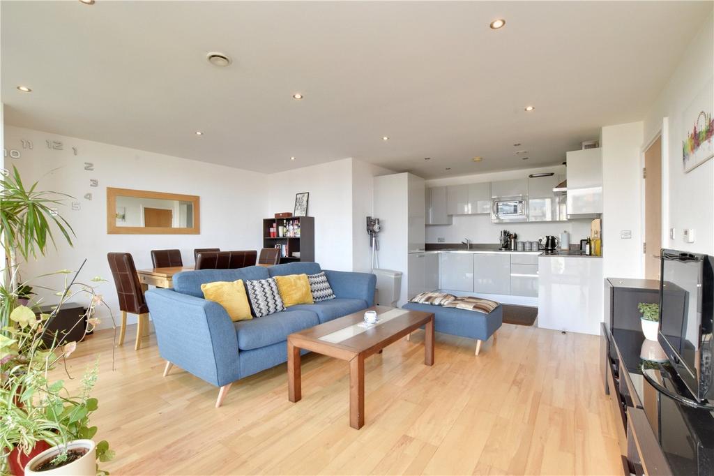 Reception/Kitchen