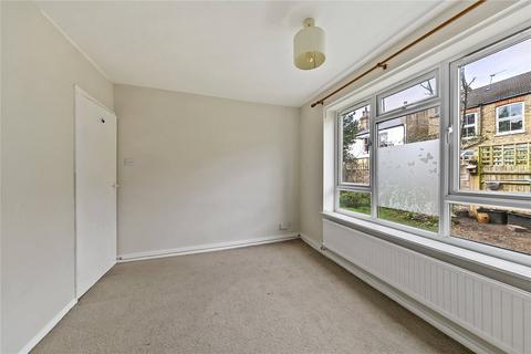 2 bedroom maisonette to rent, Roseleigh Close, Cambridge Park, East Twickenham, Middlesex, TW1