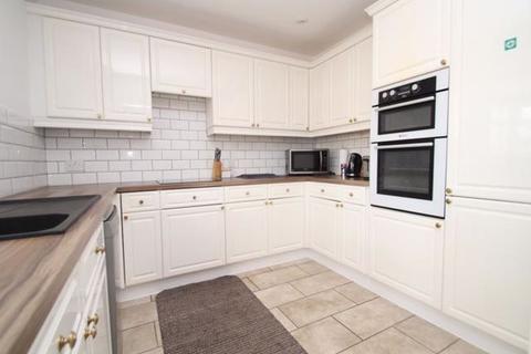 17 Cheraton Close, Swindon, SN3 3NR