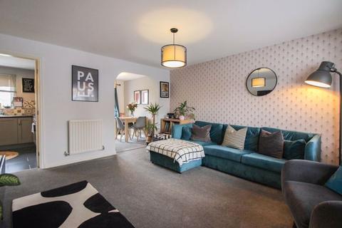 77 Chillington Way, Stoke-on-trent, ST6 8GJ