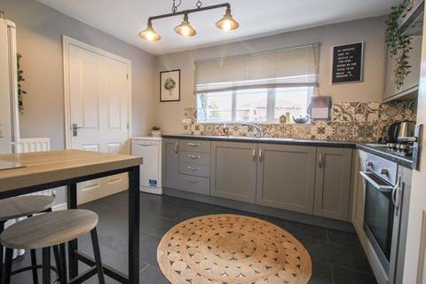 77 Chillington Way, Stoke-on-trent, ST6 8GJ