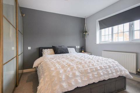 77 Chillington Way, Stoke-on-trent, ST6 8GJ