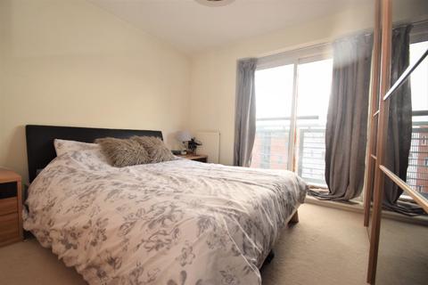 2 bedroom flat for sale, Compair Crescent, Ipswich, IP2