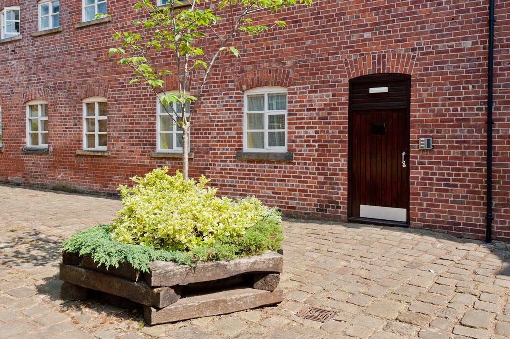 5 Borough Mews NH 08.jpg