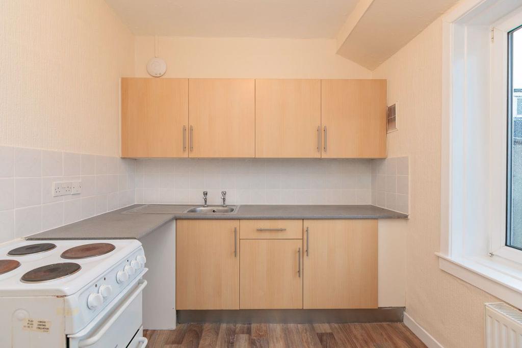 COLINTON MAINS CRESCENT, EH13 9DF 2 bed house £775 pcm (£179 pw)