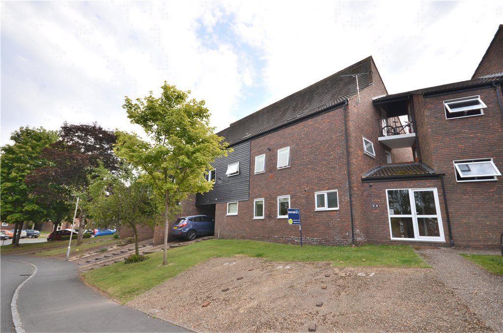 Northcott, Bracknell 1 bed flat £200,000
