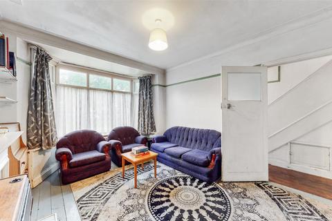 20 Ashness Gardens, Greenford, UB6 0RL