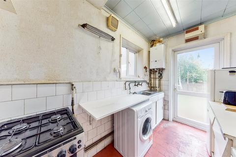 20 Ashness Gardens, Greenford, UB6 0RL