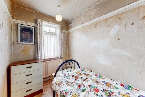 20 Ashness Gardens, Greenford, UB6 0RL