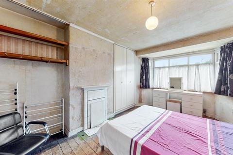 20 Ashness Gardens, Greenford, UB6 0RL