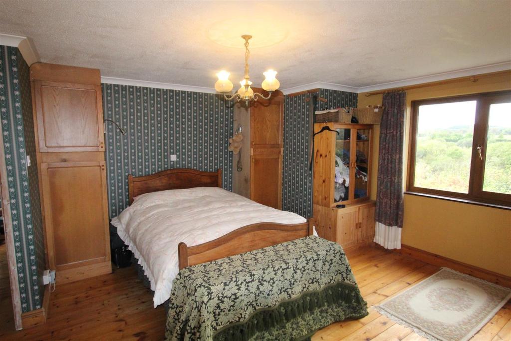 Bed 1.JPG