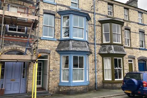 Frondeg, 14 Ffrydan Road, Bala, LL23 7RT