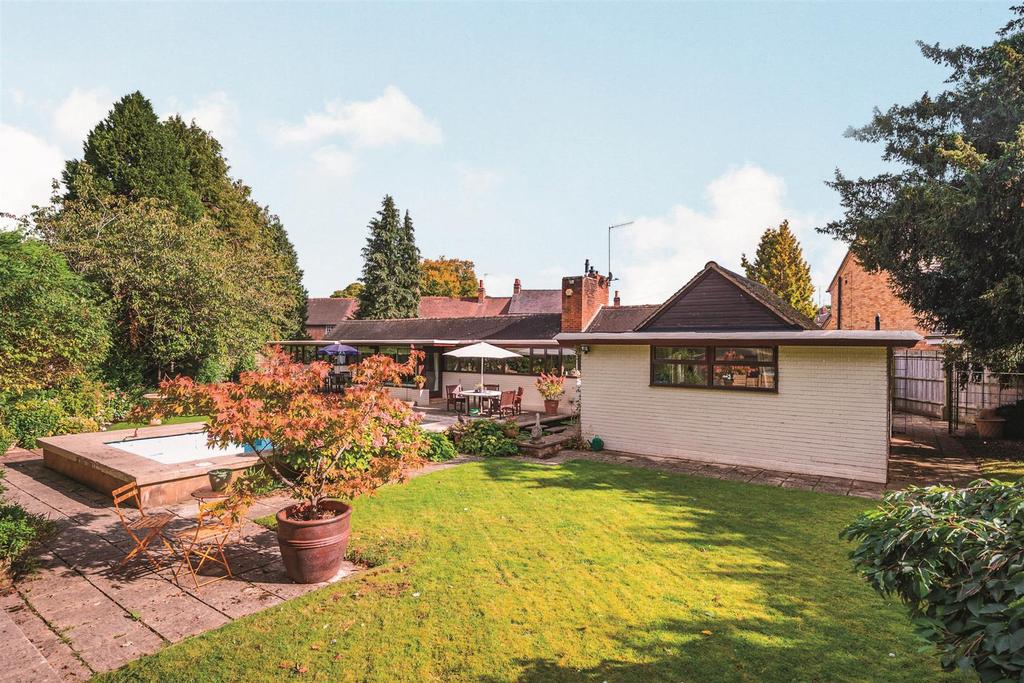 8481616-exterior03 edited.jpg