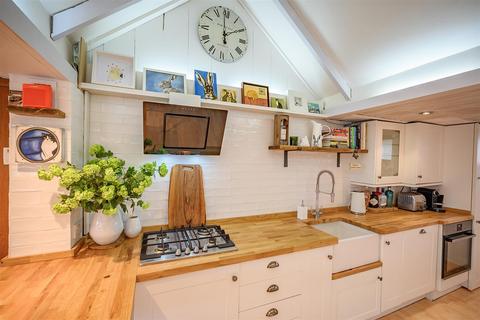 The Cedars School Lane, Tiddington, Stratford-upon-avon, CV37 7AJ