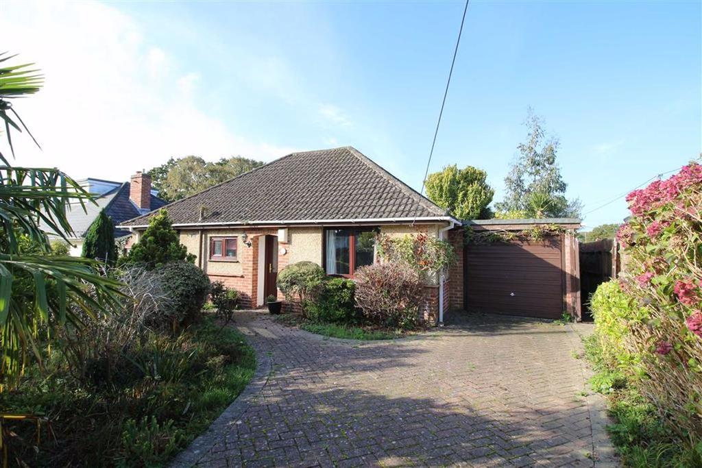 Oakwood Avenue, New Milton, Hampshire 2 bed detached bungalow £465,000