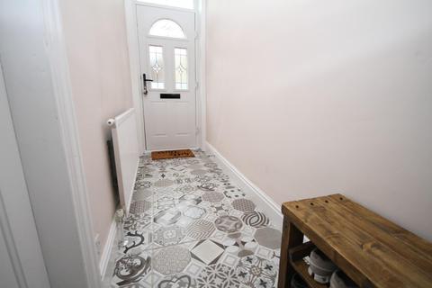 9 Hampton Place, Bradford, BD10 9PL