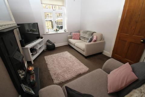9 Hampton Place, Bradford, BD10 9PL