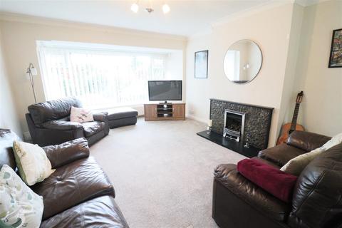23 Beechfield Drive, Willerby, Hull, HU10 6DF