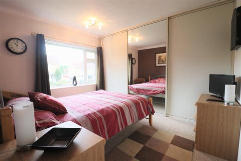 23 Beechfield Drive, Willerby, Hull, HU10 6DF