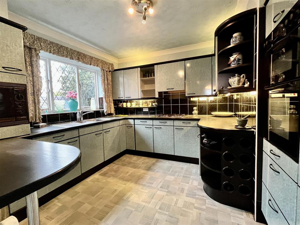 Breakfast kitchen
