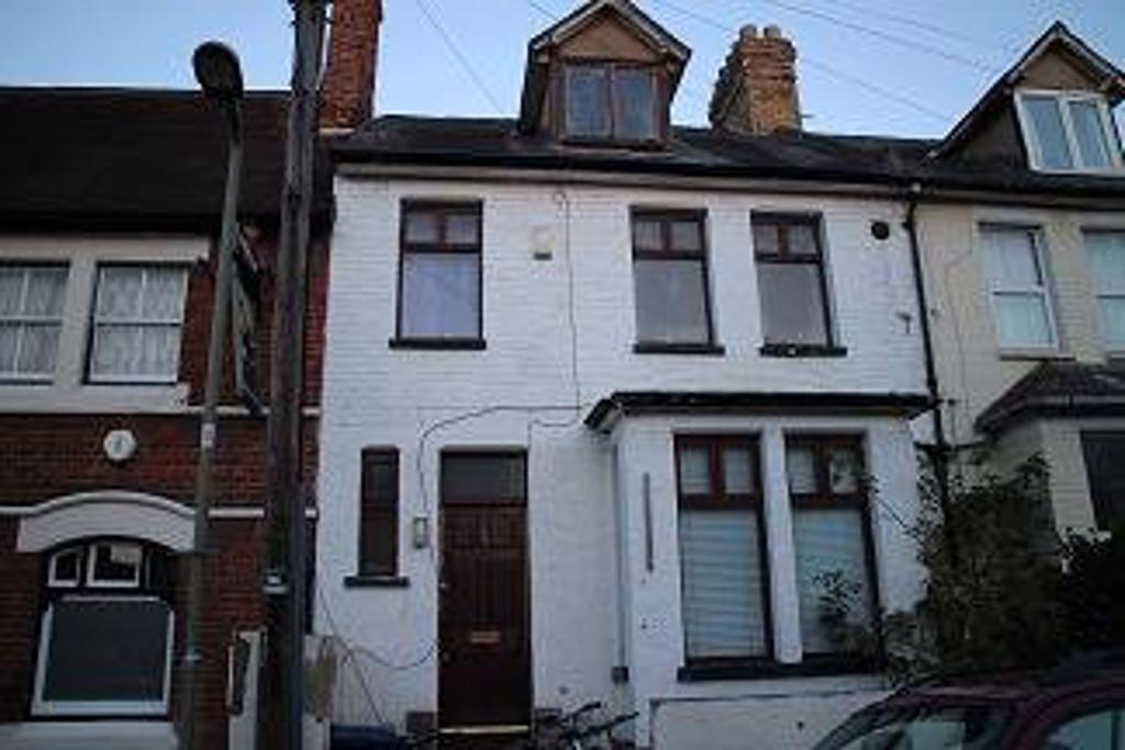 ST MARYS ROAD (COWLEY) 4 bed flat £2,410 pcm (£556 pw)