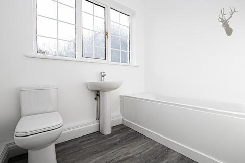 9 Pick Hill, Waltham Abbey, EN9 3LB