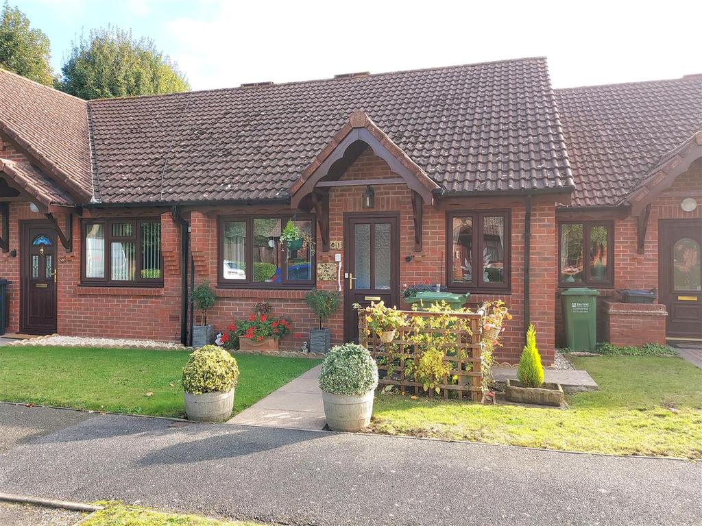 Saxilby Place, Prospect Road... 2 bed terraced bungalow £139,950