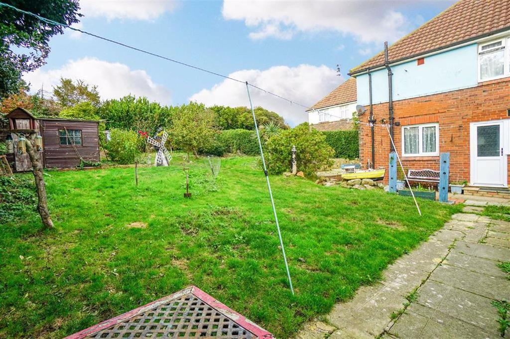 Bembrook Road, Hastings, East Sussex 3 bed semidetached house £295,000