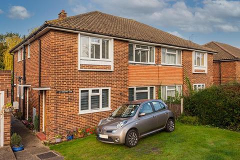 2 Hereford Close, Epsom, KT18 5DZ
