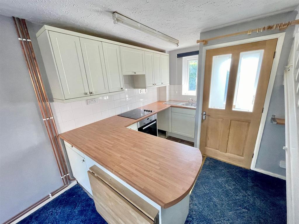Swayne Close, Pewsham, Chippenham 1 bed terraced house £175,000